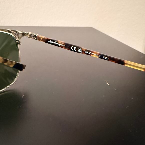 Salvatore Ferragamo SF180S Sunglasses main image 6